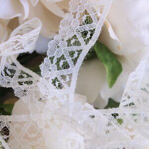 Vintage Ivory Lace Trim, 5 yards, One Inch Wide